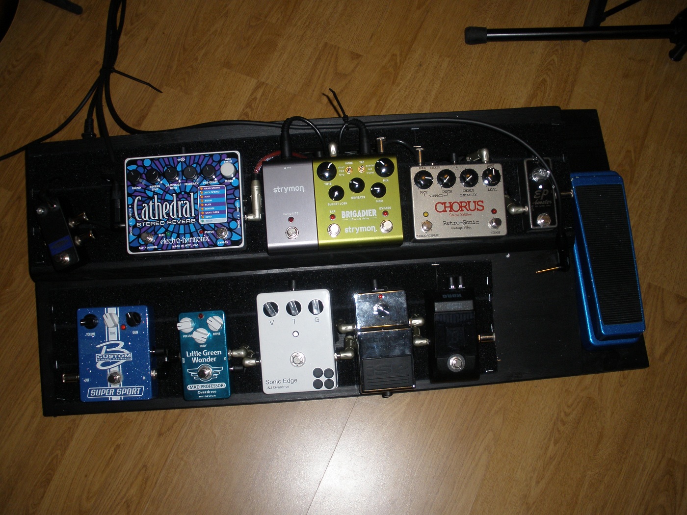 Pedalboard.JPG